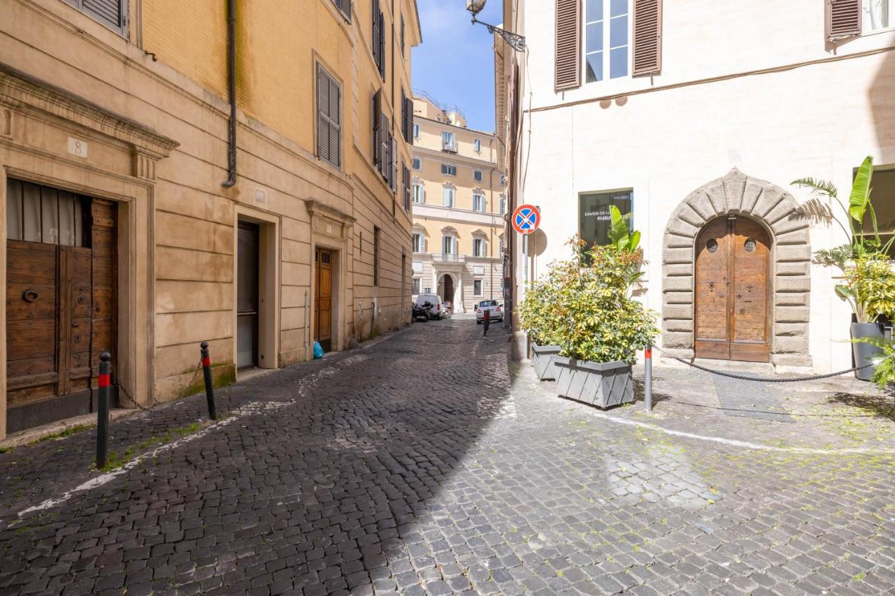 Vg Piazza Navona 5 Stelle Montecitorio Roma